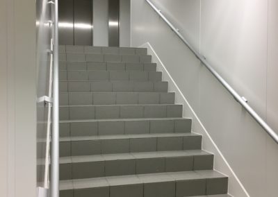 escaliers de salle blanche par Rosin Entreprise