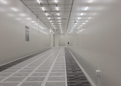 couloir d'une salle propre construite par Rosin Entreprise
